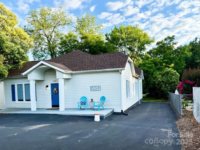 653 E Main St, House other with 3 bedrooms, 2 bathrooms and null parking in Spindale NC | Image 17