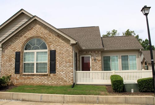 8651 Parkview Oaks Cir, Olive Branch, MS, 38654-6706 | Card Image