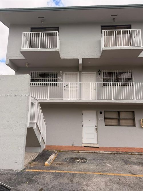 2291-2291 W 53rd Pl, Hialeah, FL, 33016-2028 | Card Image