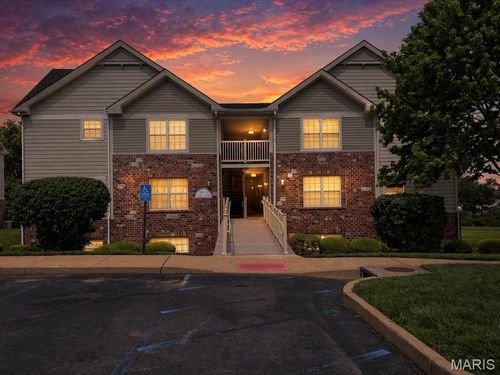 1711 Piedmont Cir, Saint Peters, MO, 63304-5676 | Card Image