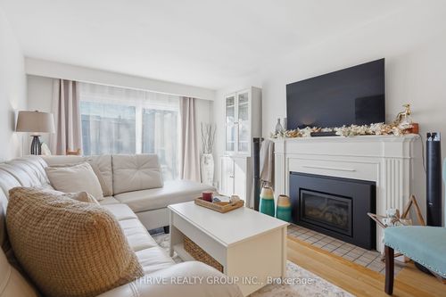 12 Guildwood Walk, London, ON, N6H3X2 | Card Image