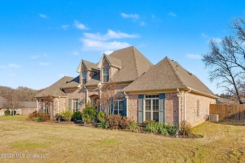 2964 Vanguard Dr, Hernando, MS, 38632-6786 | Card Image