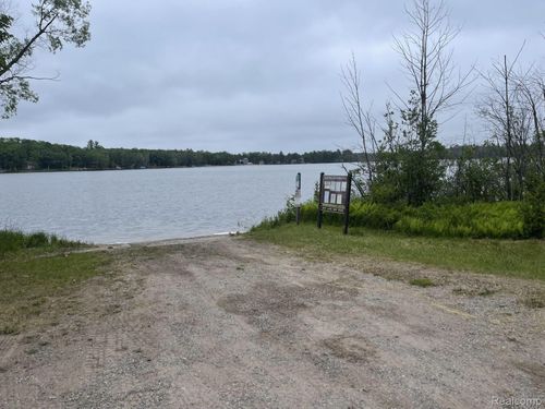 0000 Lake View Dr, Hawks, MI, 49743 | Card Image