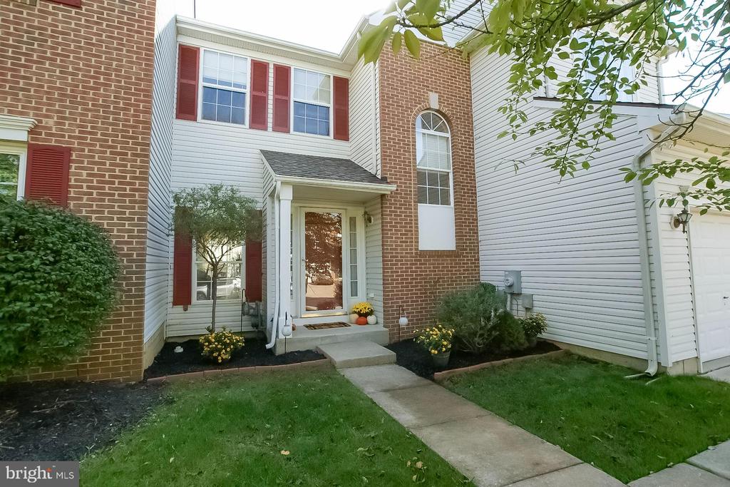 Windingbrook Rd, Bordentown, NJ 08505