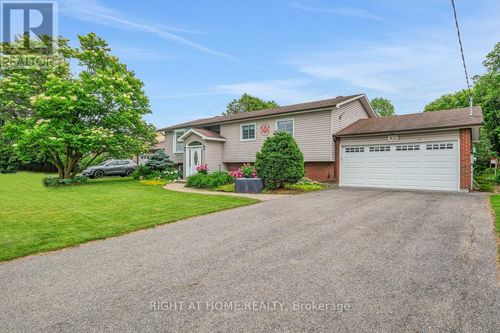 300 Maple Street, Russell, ON, K4R1B4 | Card Image