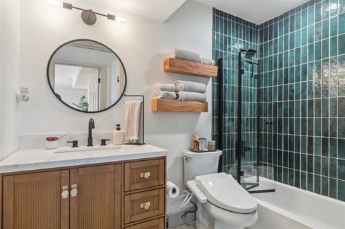 apt-101-1313 52nd St, Austin, TX, 78723-3001 | Card Image