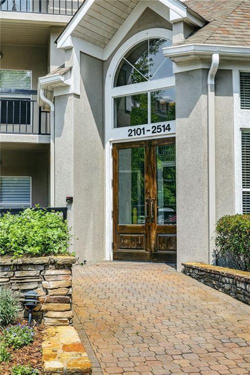 2509-2509 River Green Dr Nw, Atlanta, GA, 30327-3083 | Card Image