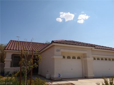 549 Clement Court, House other with 3 bedrooms, 2 bathrooms and null parking in Las Vegas NV | Image 2