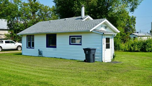 4906 49 Ave, Bruderheim, AB, T0B1G0 | Card Image