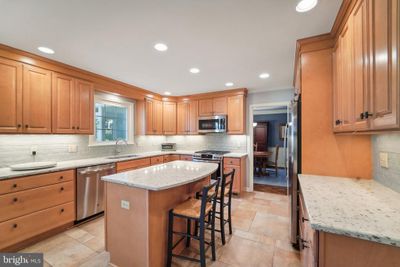 404 Saint Ives Drive, House other with 5 bedrooms, 3 bathrooms and null parking in SEVERNA PARK MD | Image 3