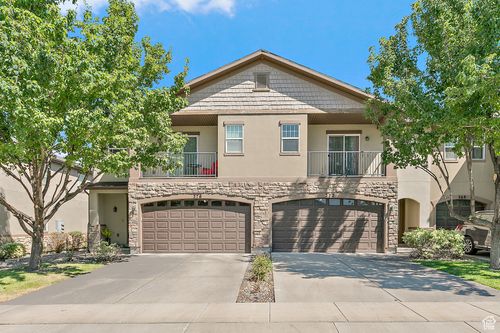 272 W 680 N, Centerville, UT, 84014-1423 | Card Image