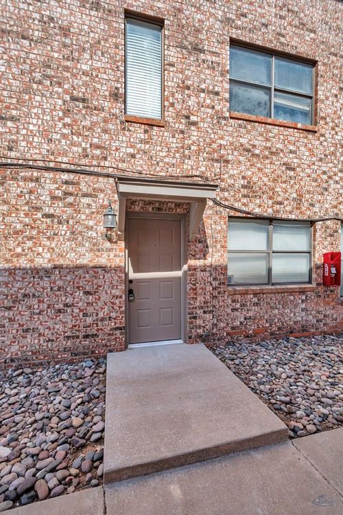 d-422 W Pecan, Midland, TX, 79705 | Card Image