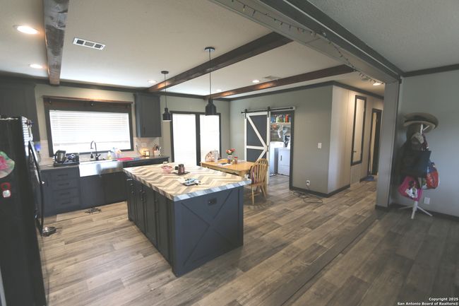 7510 Pittman Rd, House other with 3 bedrooms, 2 bathrooms and null parking in Adkins TX | Image 11