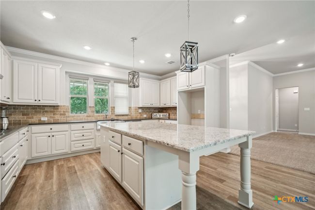 4049 Hickory Forrest Dr, Home with 3 bedrooms, 3 bathrooms and null parking in Seguin TX | Image 11