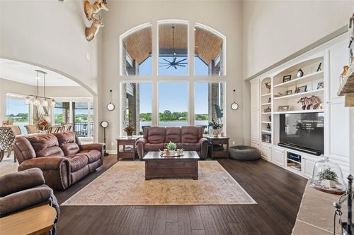 10696 S Lake Mist Ln, Willis, TX, 77318-5827 | Card Image