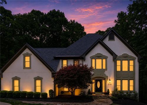 2175 River Cliff Dr, Roswell, GA, 30076-3905 | Card Image