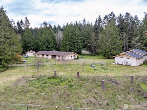 154 Belbrook Ln, Port Angeles, WA, 98362-8132 | Card Image