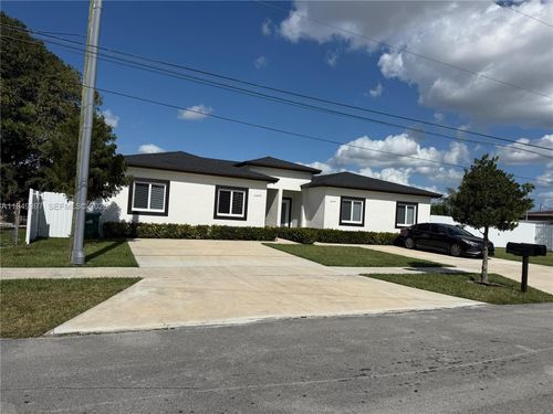12047 12049 Sw 213th St, Miami, FL, 33177-5960 | Card Image