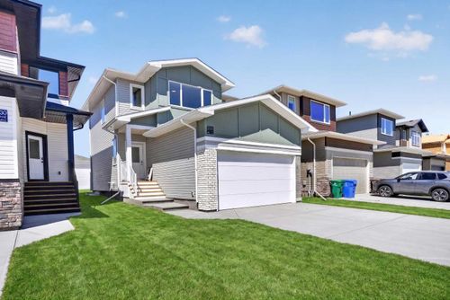 2526 44 St S, Lethbridge, AB, T1K8L6 | Card Image