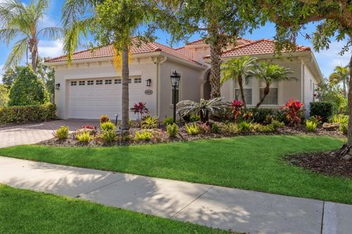 14614 Newtonmore Ln, LAKEWOOD RANCH, FL, 34202-5640 | Card Image