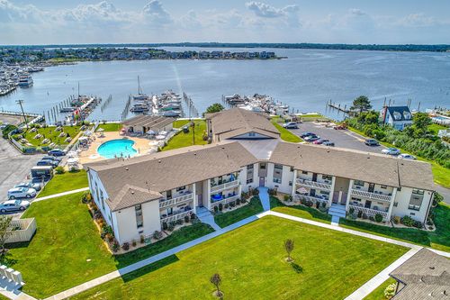 101 Wharfside Dr, Monmouth Beach, NJ, 07750-1261 | Card Image