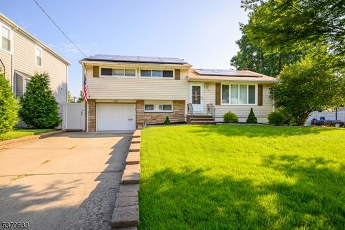 687 Sycamore St, Rahway, NJ, 07065-2310 | Card Image