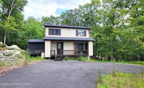 171 Cambridge Ct, Bushkill, PA, 18324-7811 | Card Image