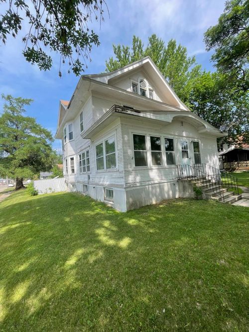 305 Howard St, Frost, MN, 56033-7715 | Card Image