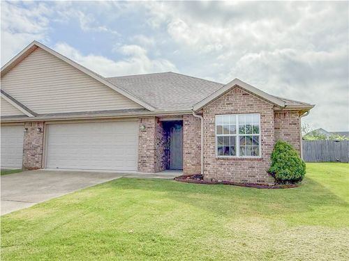 213 Foxglove St, Centerton, AR, 72719-4000 | Card Image