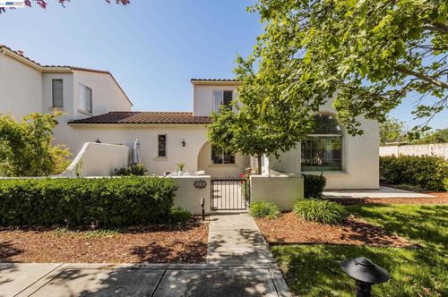 116 Amaryllis Ct, San Ramon, CA, 94582-5135 | Card Image