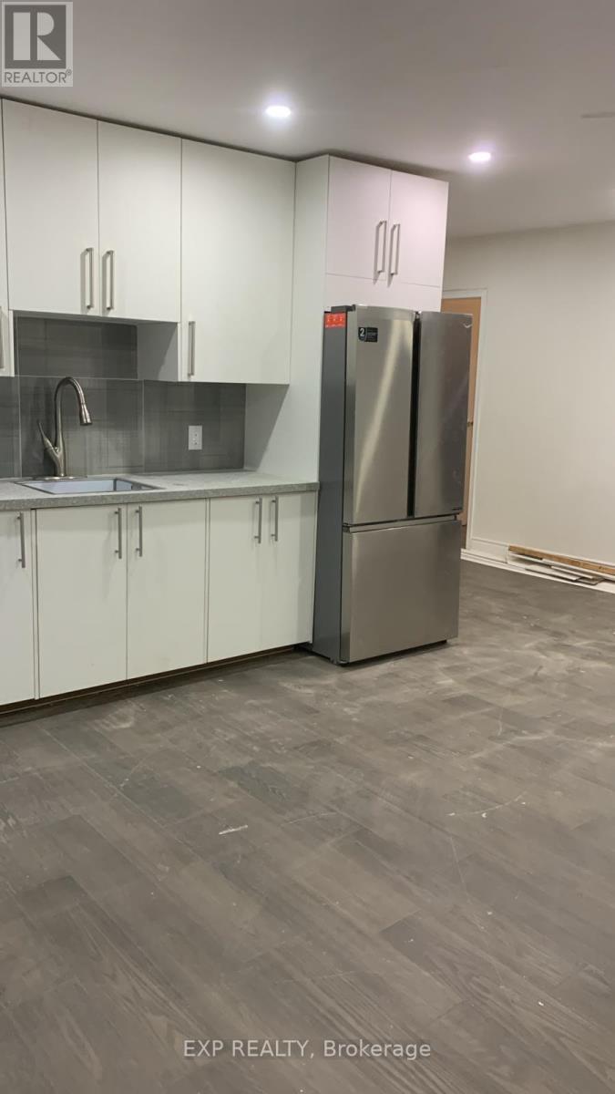 Commercial Lease in East Gwillimbury 2