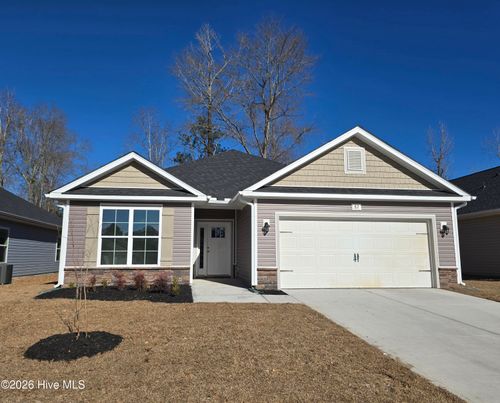 82 Fishing Creek Dr, New Bern, NC, 28562-8455 | Card Image