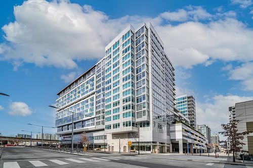 {{alt}} | Card Image