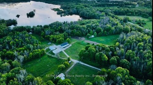 150 Portland St, Georgian Bluffs, ON, N0H2K0 | Card Image