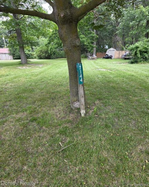 7144 Sugar Maple Dr, Caseville, MI, 48725-9673 | Card Image