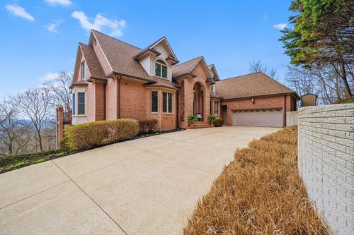 9954 Frost Ridge Dr, Ooltewah, TN, 37363-9344 | Card Image