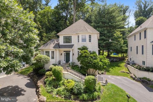 411 Merion Hill Ln, CONSHOHOCKEN, PA, 19428-2966 | Card Image