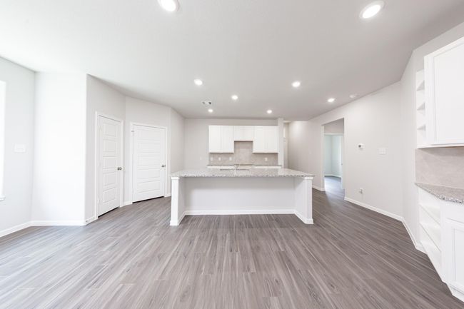 16908 Hazelnut Dr, House other with 3 bedrooms, 2 bathrooms and 2 parking in Conroe TX | Image 6