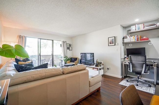 310 - 385 Ginger Drive, Condo with 2 bedrooms, 1 bathrooms and null parking in New Westminster BC | Image 9
