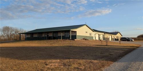 3100 Se Wamsley Rd, Cameron, MO, 64429-9174 | Card Image