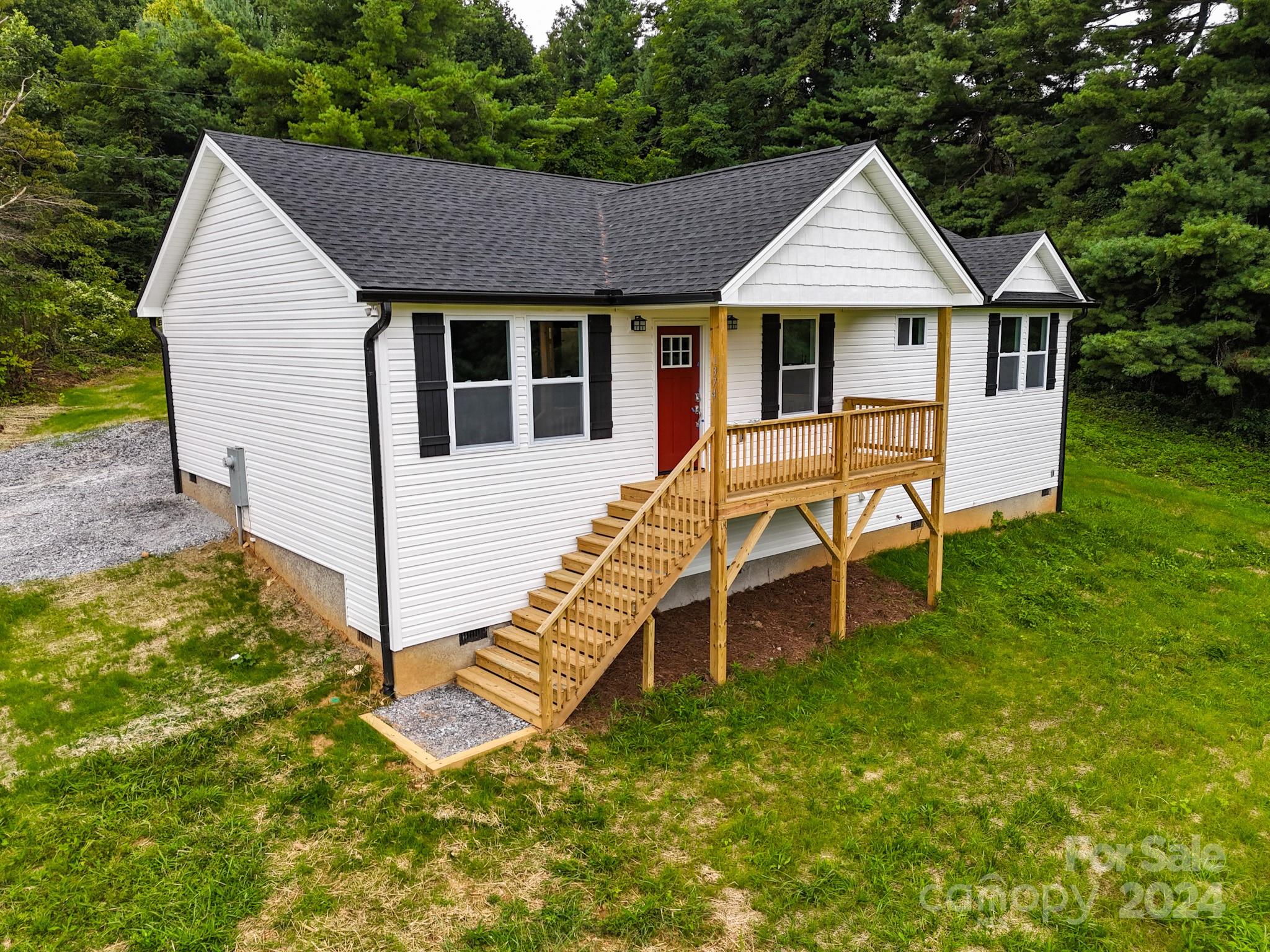 Spicer Cove Rd, Hendersonville, NC 28792