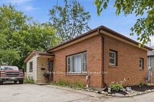 1 Britton Dr, Saint Thomas, ON, N5P3E4 | Card Image