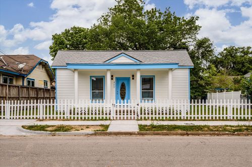 409 Quitman St, Houston, TX, 77009-7752 | Card Image