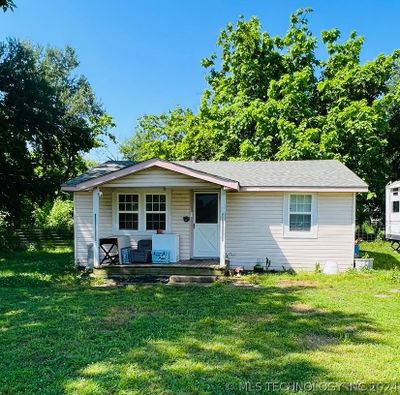 208 E 8th, House other with 2 bedrooms, 1 bathrooms and null parking in Gore OK | Image 1