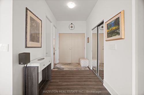 1486 Bathurst St, York, ON, M5P3G9 | Card Image