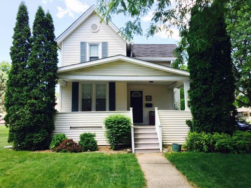 903 Franklin St, Cedar Falls, IA, 50613-3073 | Card Image