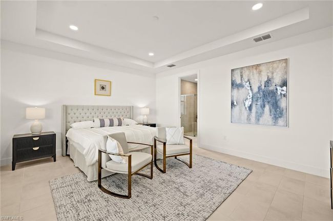 Primary bedroom suite | Image 11