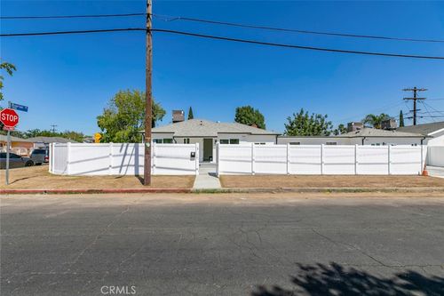 7400 Riverton Ave, Sun Valley, CA, 91352-5124 | Card Image