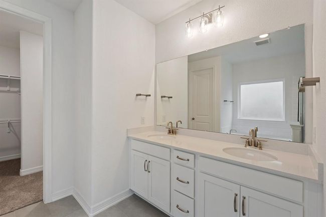 Note: Sample product photo. Actual exterior and interior selections may vary by homesite. Photo may be virtually staged | Image 15