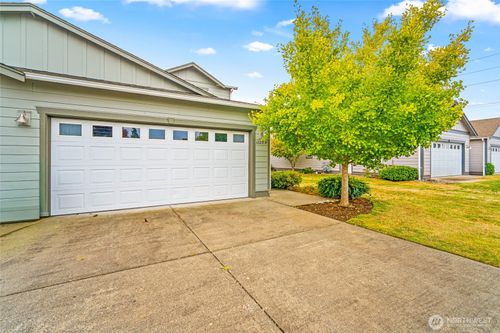 b-1223 Spruce Cir, Lynden, WA, 98264-9063 | Card Image